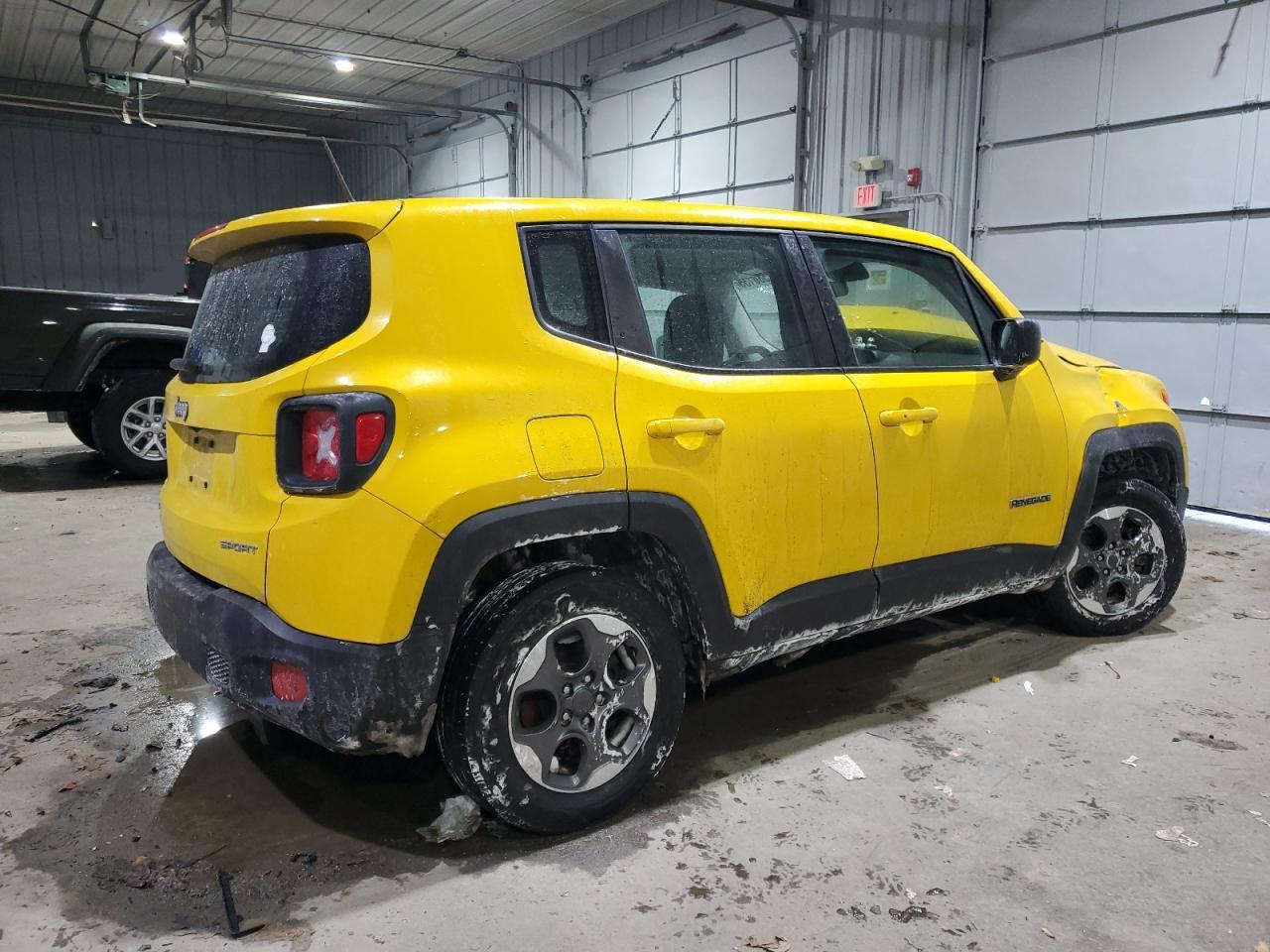 2016 Jeep Renegade Sport - Image 3