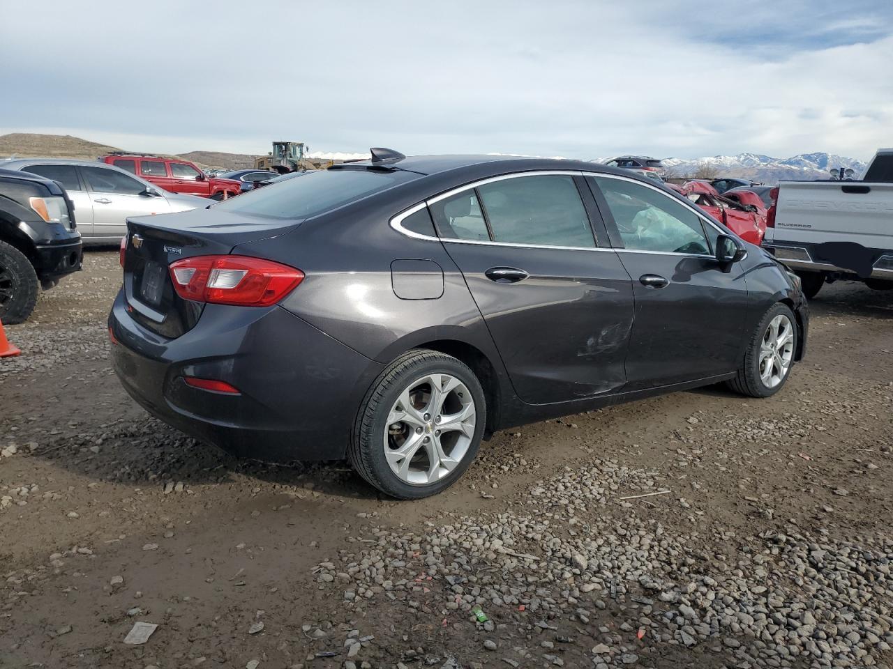 2017 Chevrolet Cruze Premier - Фото 3