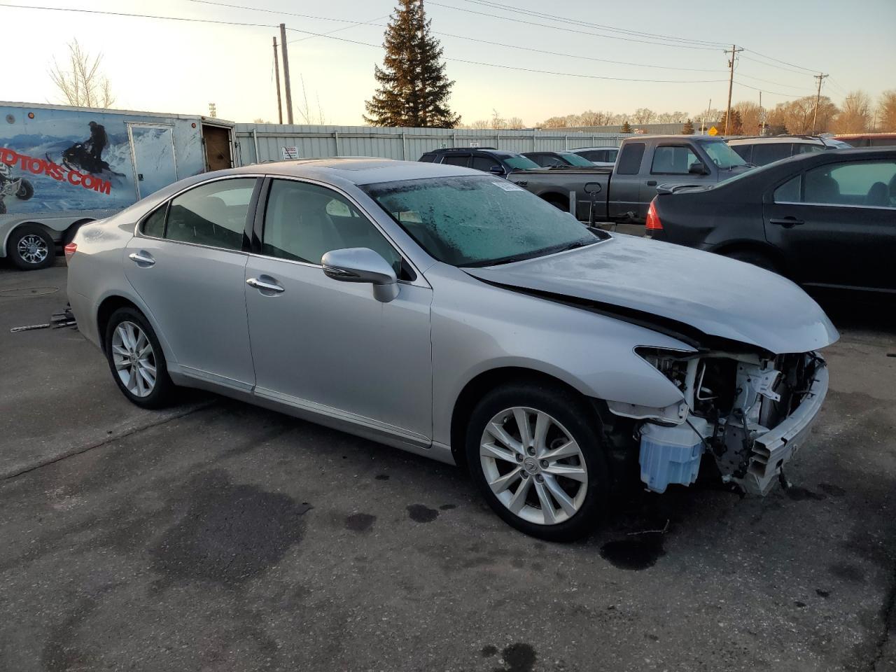 2010 Lexus Es 350 - Image 4