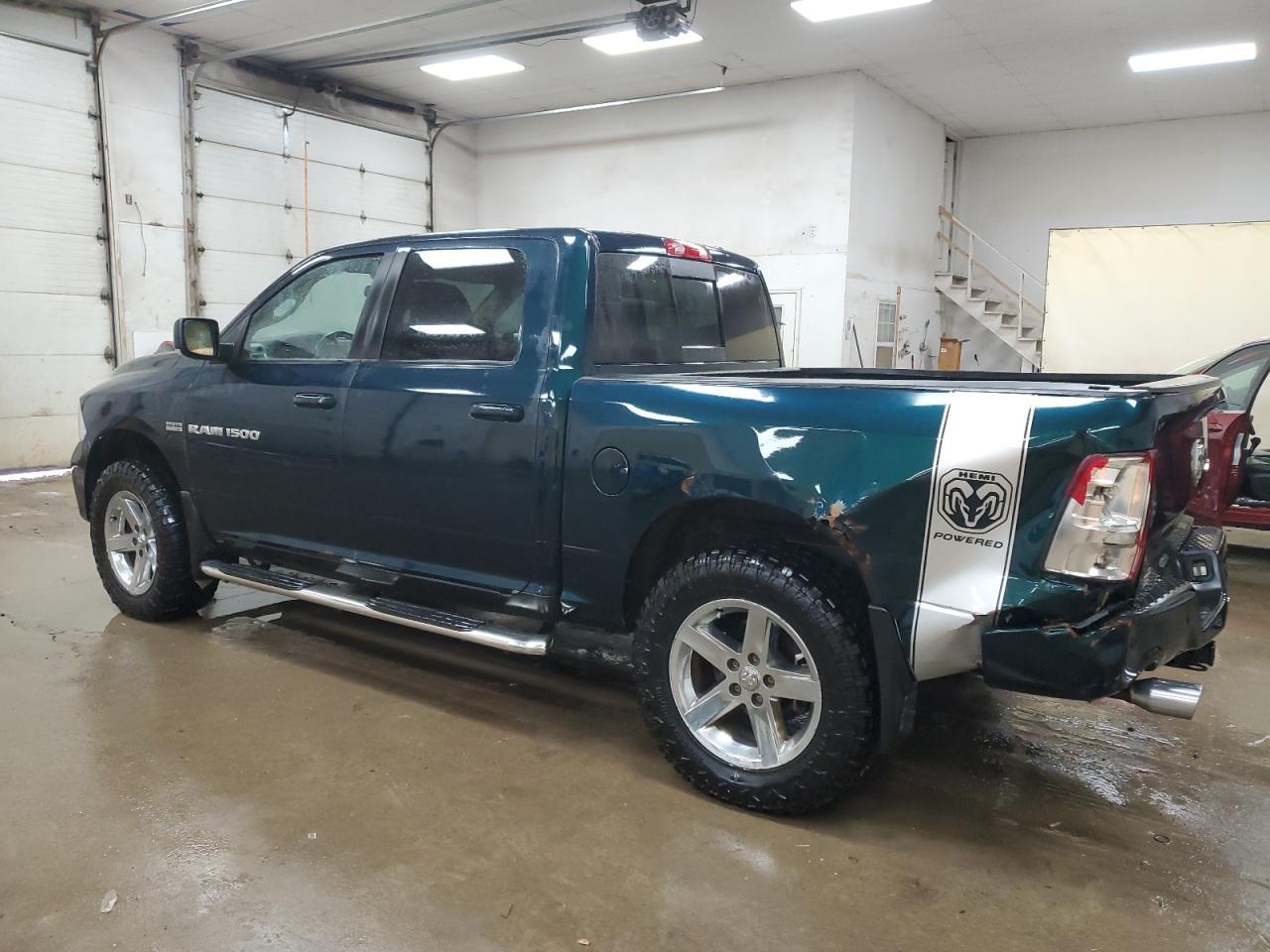 2011 Dodge Ram 1500 - Фото 2