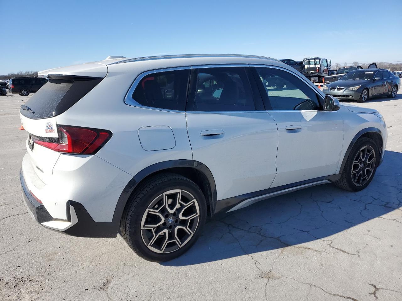 2023 BMW X1 xDrive28I - Фото 3