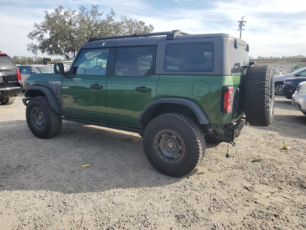 2024 Ford Bronco Everglades - Фото 2