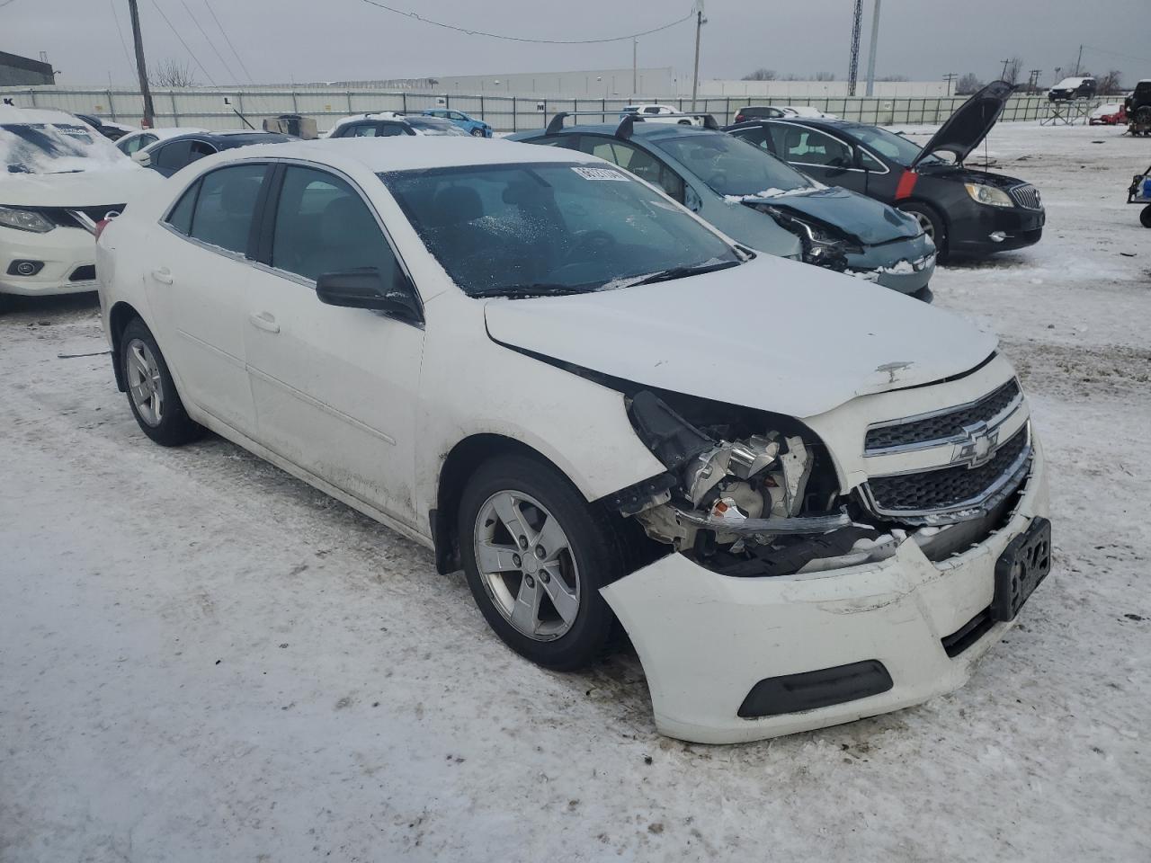 2013 Chevrolet Malibu Ls - Фото 4