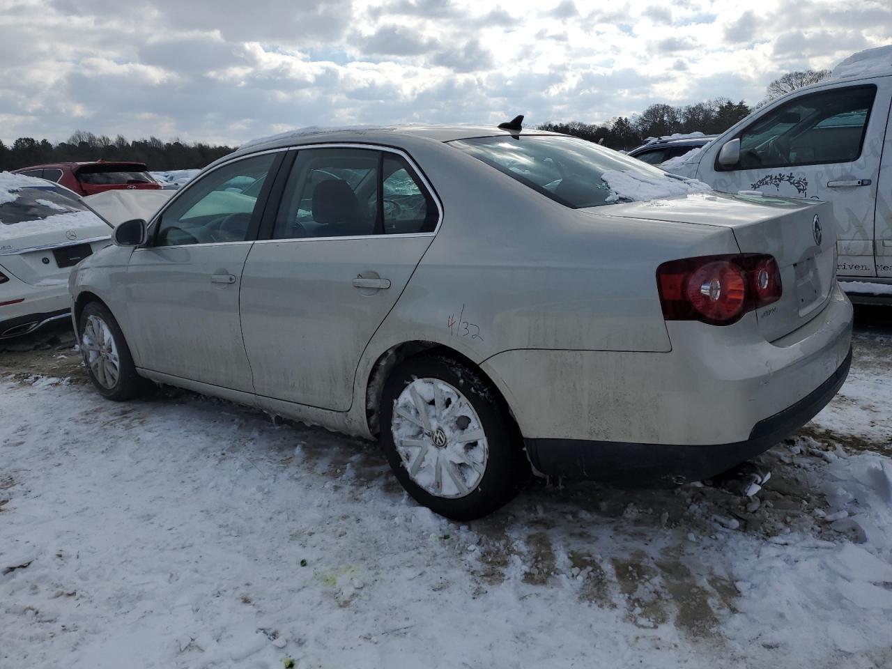 2010 Volkswagen Jetta Se - Фото 2