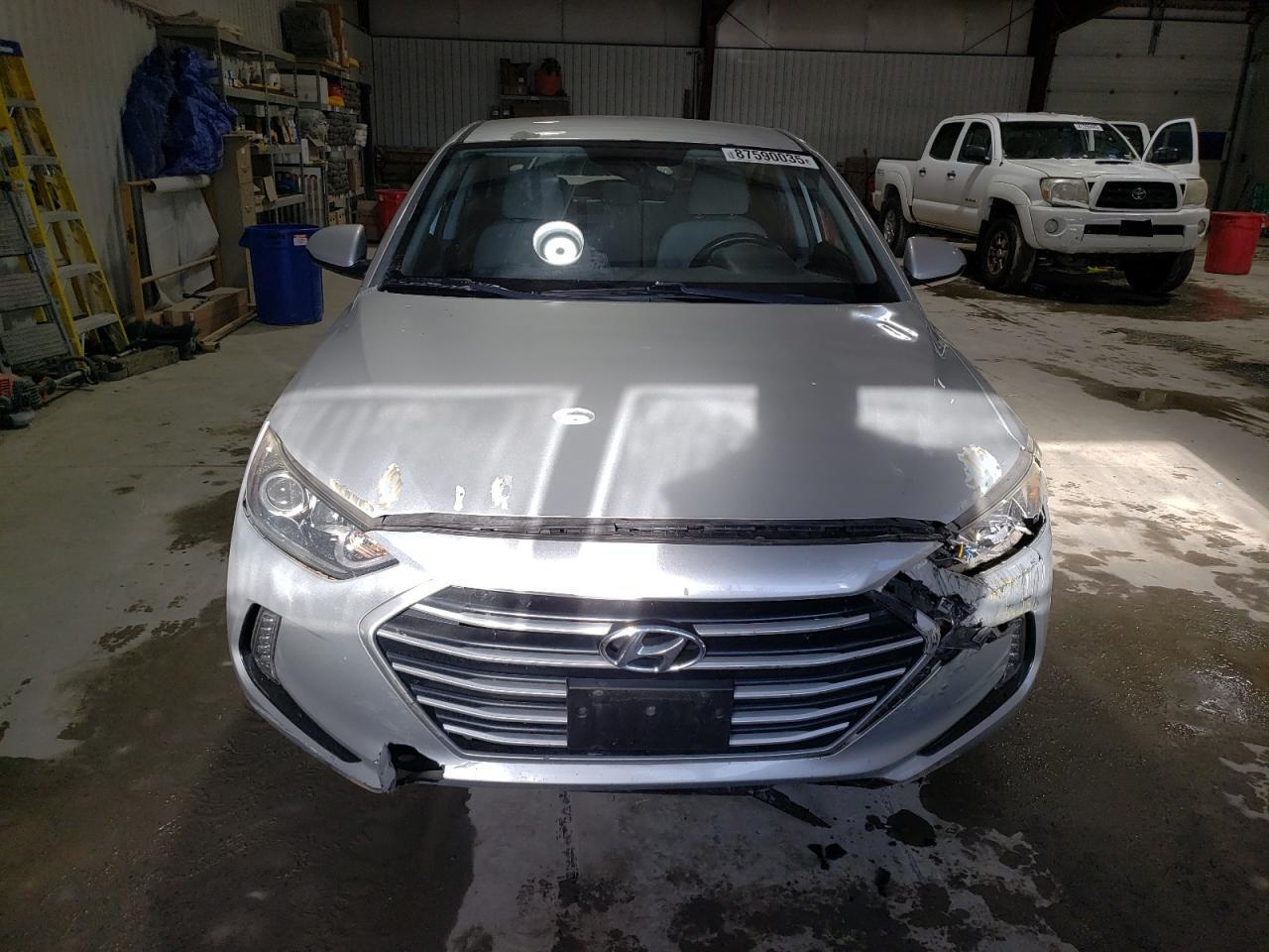 2017 Hyundai Elantra Se - Image 5