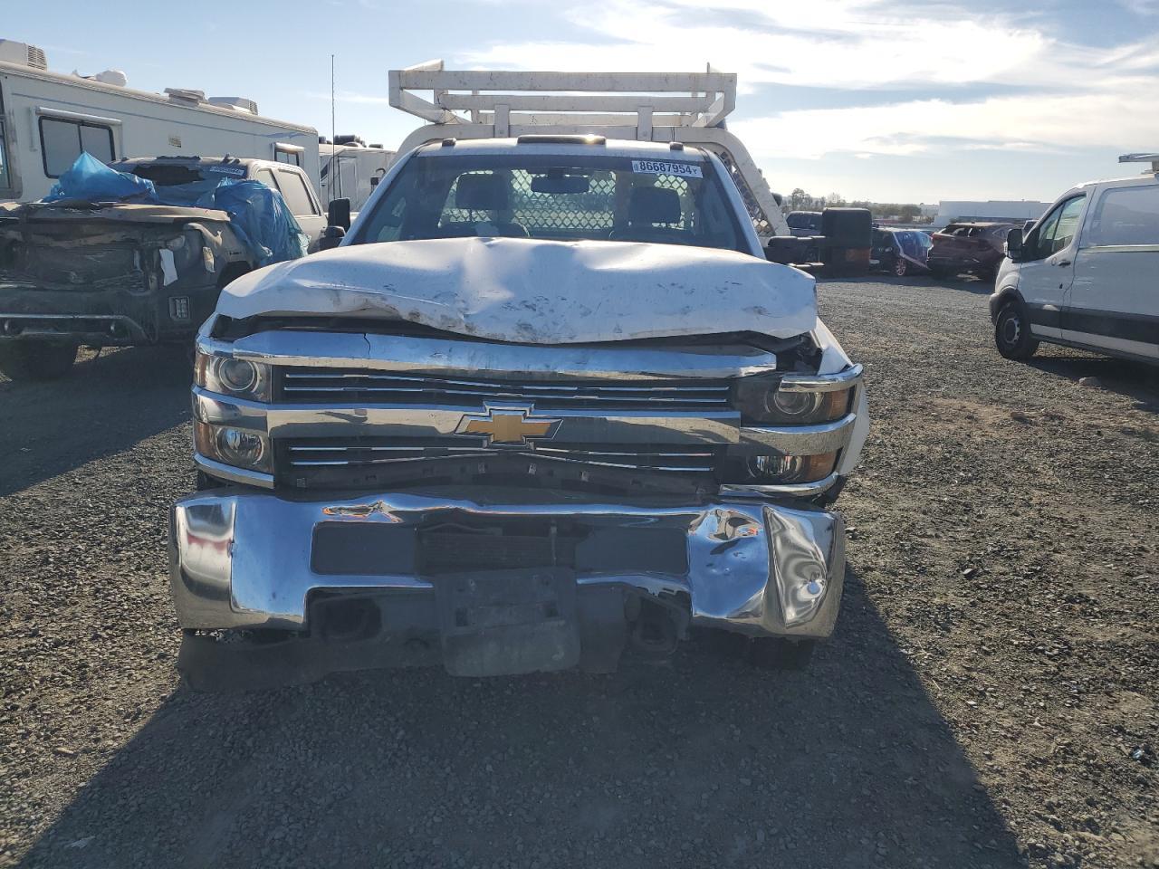 2017 Chevrolet Silverado C3500 - Image 5