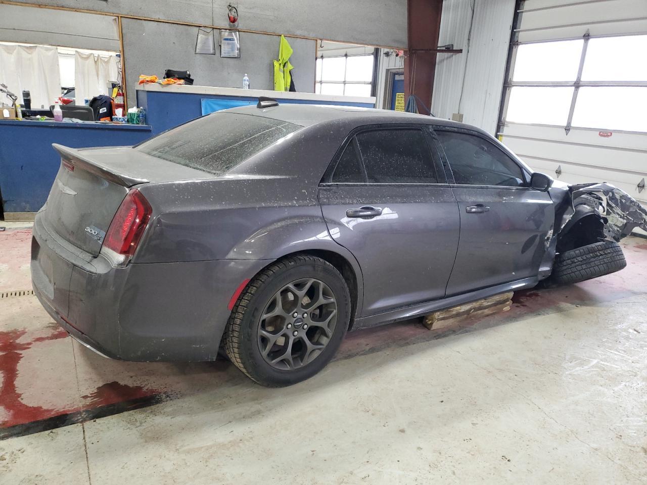 2017 Chrysler 300 S - Image 3