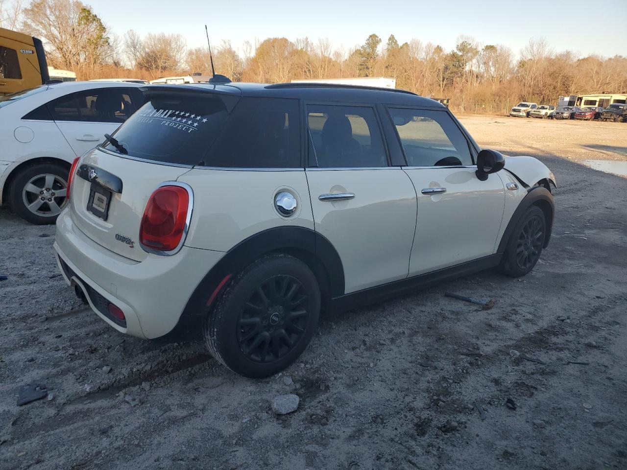 2017 Mini Cooper S - Image 3