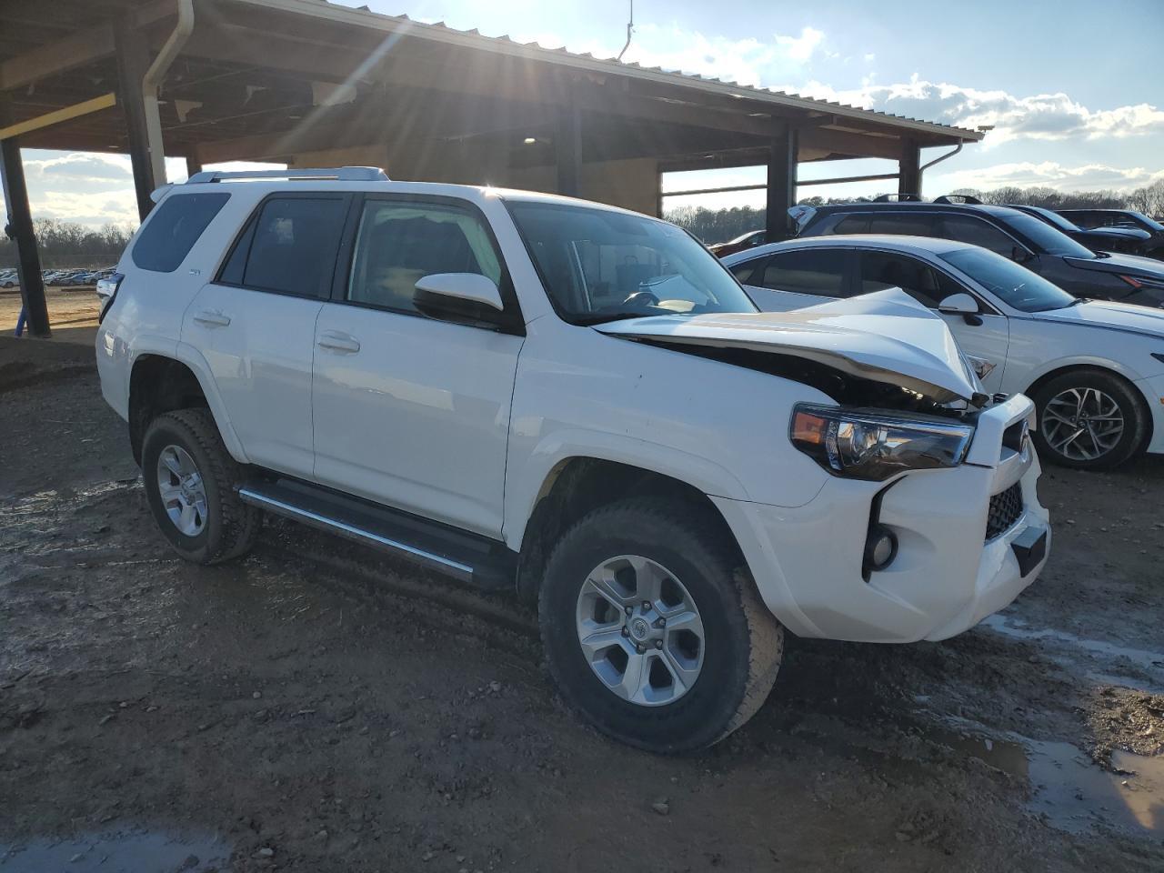 2015 Toyota 4Runner Sr - Image 4