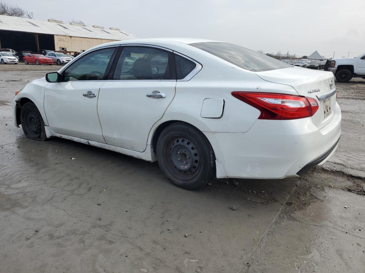 2017 Nissan Altima 2.5 - Фото 2