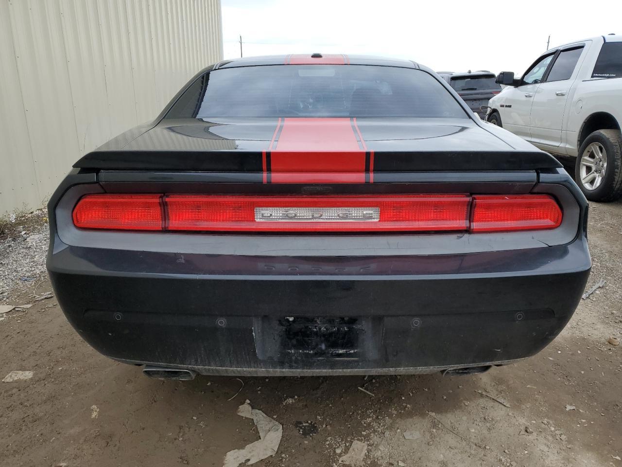 2014 Dodge Challenger Sxt - Image 6