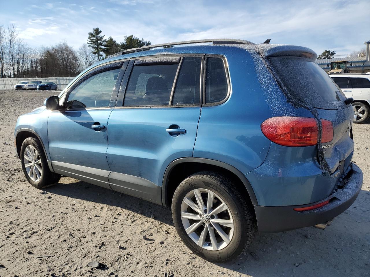 2017 Volkswagen Tiguan S - Image 2