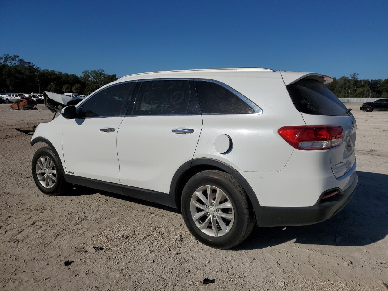 2016 Kia Sorento Lx - Image 2