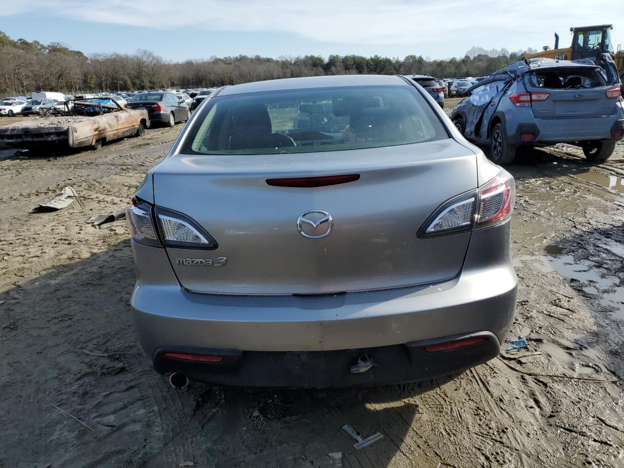 2011 Mazda 3 I - Image 6
