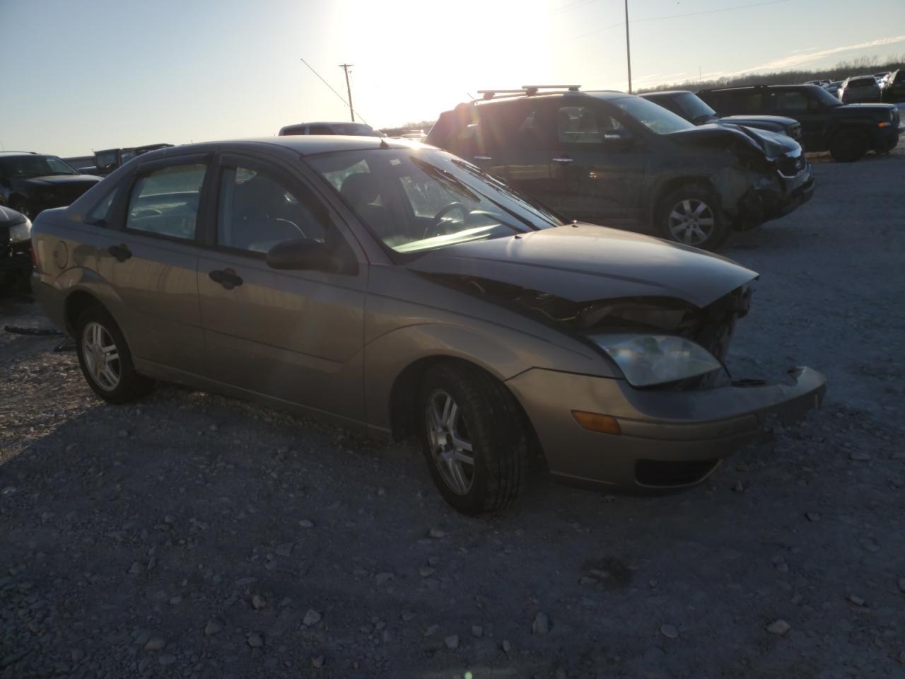2005 Ford Focus Zx4 - Image 4