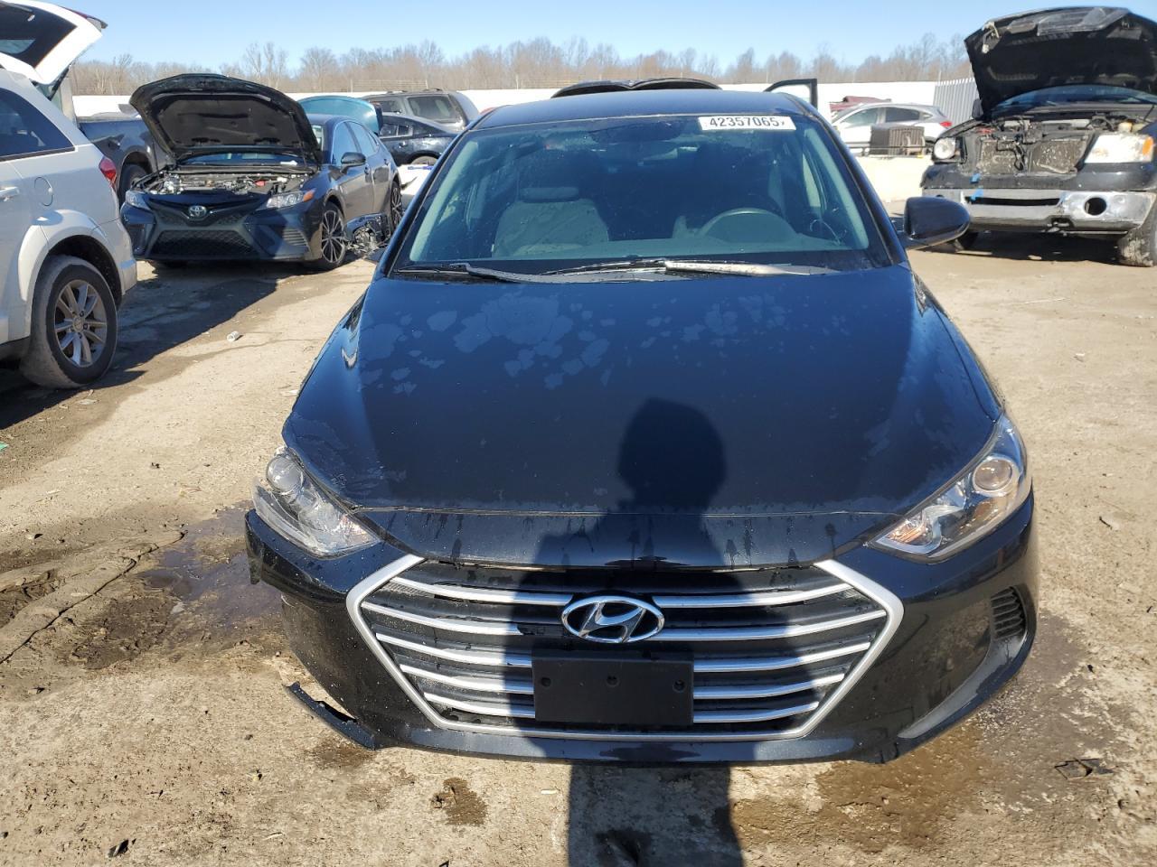 2018 Hyundai Elantra Se - Image 5