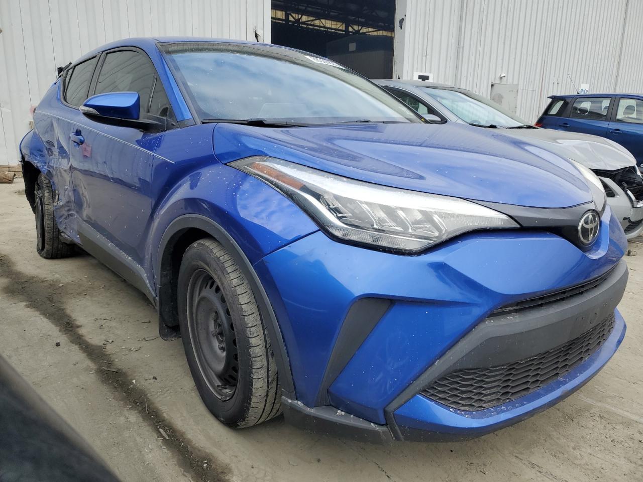 2020 Toyota C-Hr Xle - Image 4