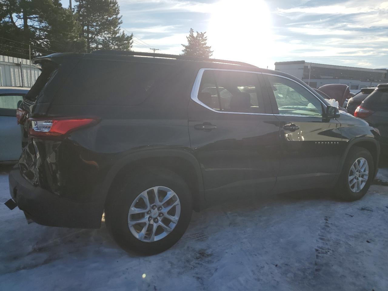 2020 Chevrolet Traverse Lt - Фото 3