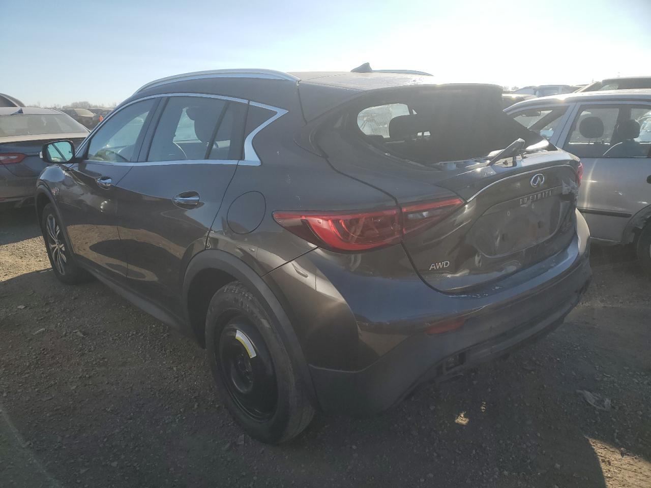 2017 Infiniti Qx30 Base - Image 2