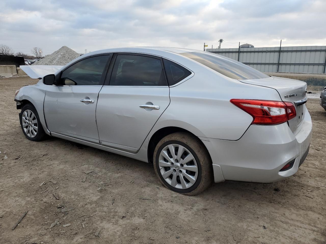 2017 Nissan Sentra S - Фото 2