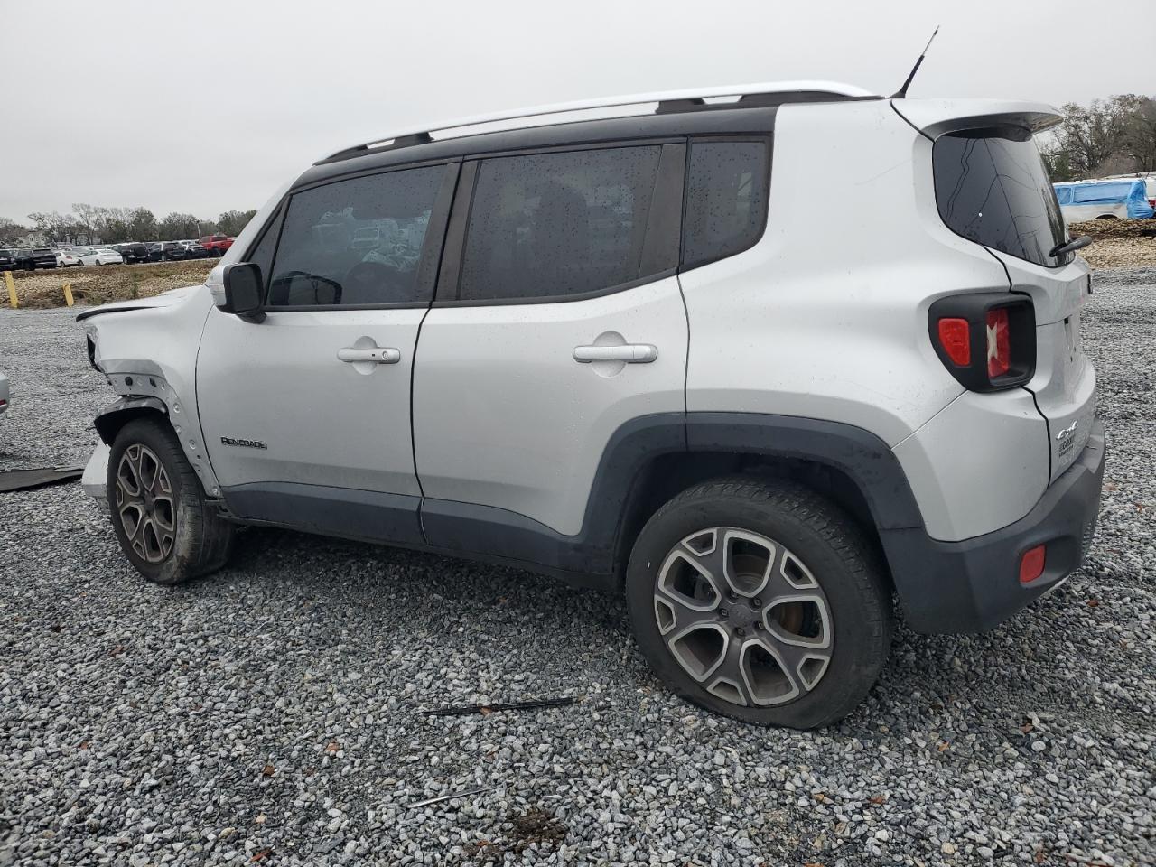 2015 Jeep Renegade Limited - Image 2