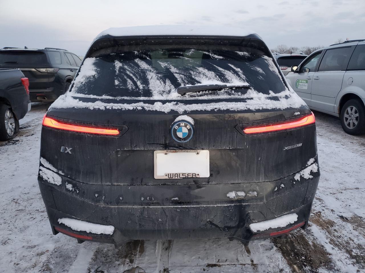 2025 BMW Ix xDrive50 - Фото 6