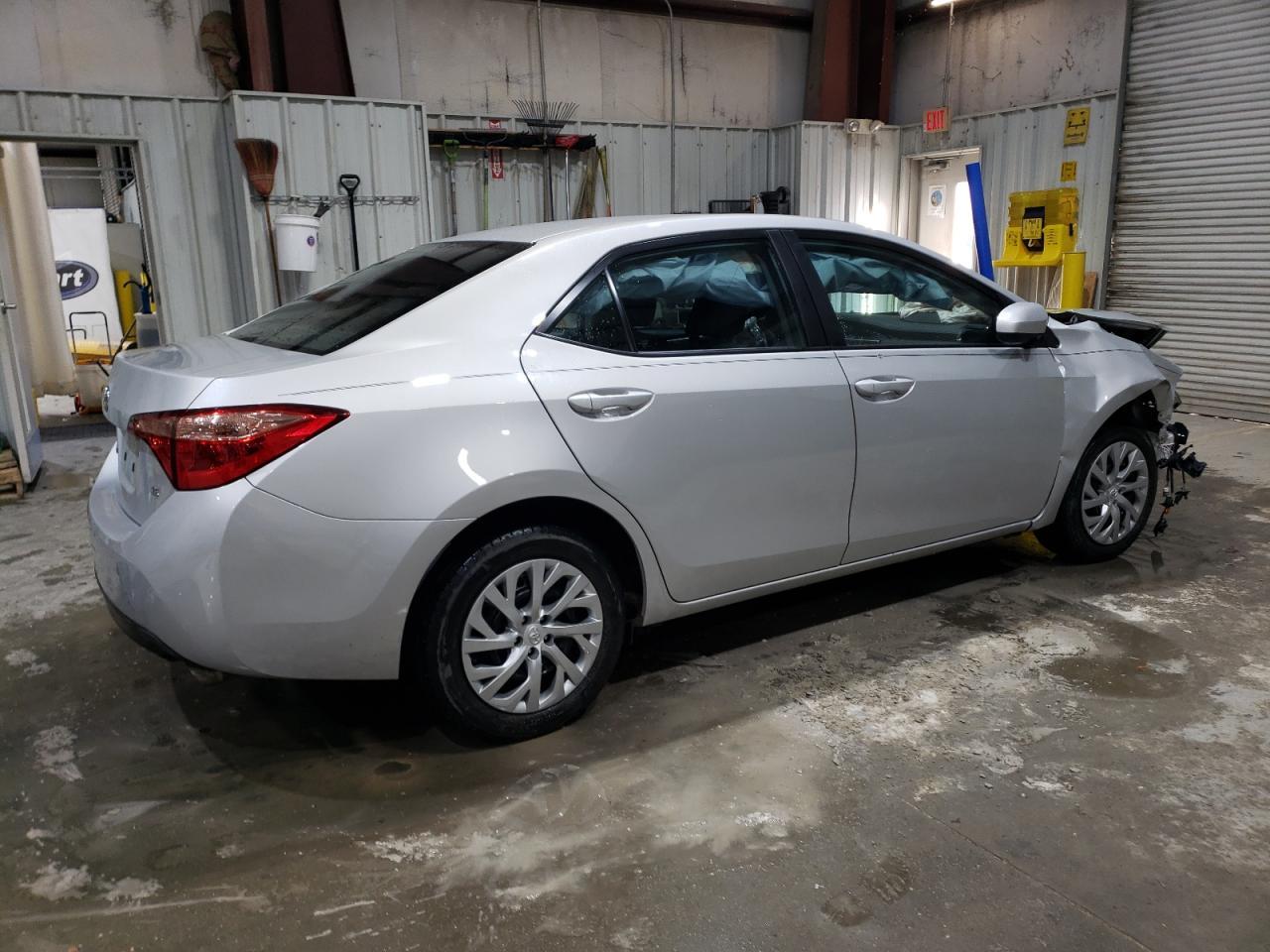 2018 Toyota Corolla L - Фото 3