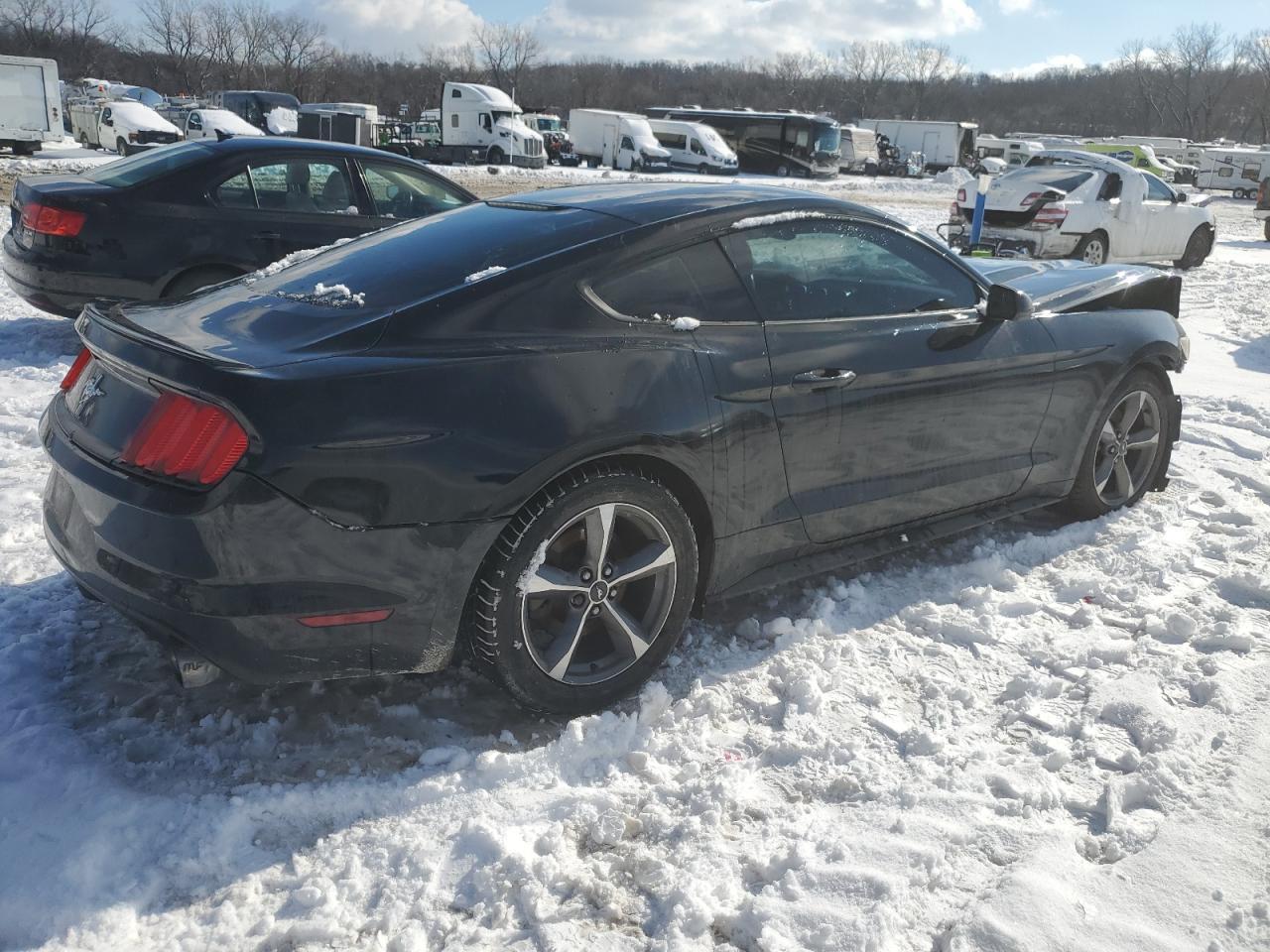 2016 Ford Mustang - Фото 3