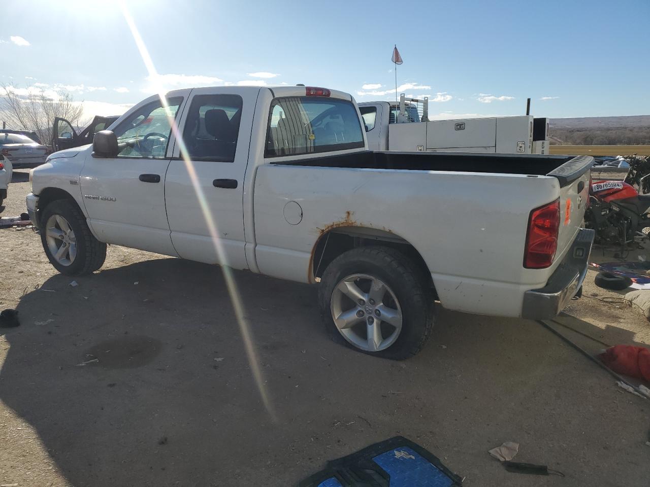 2007 Dodge Ram 1500 St - Фото 2
