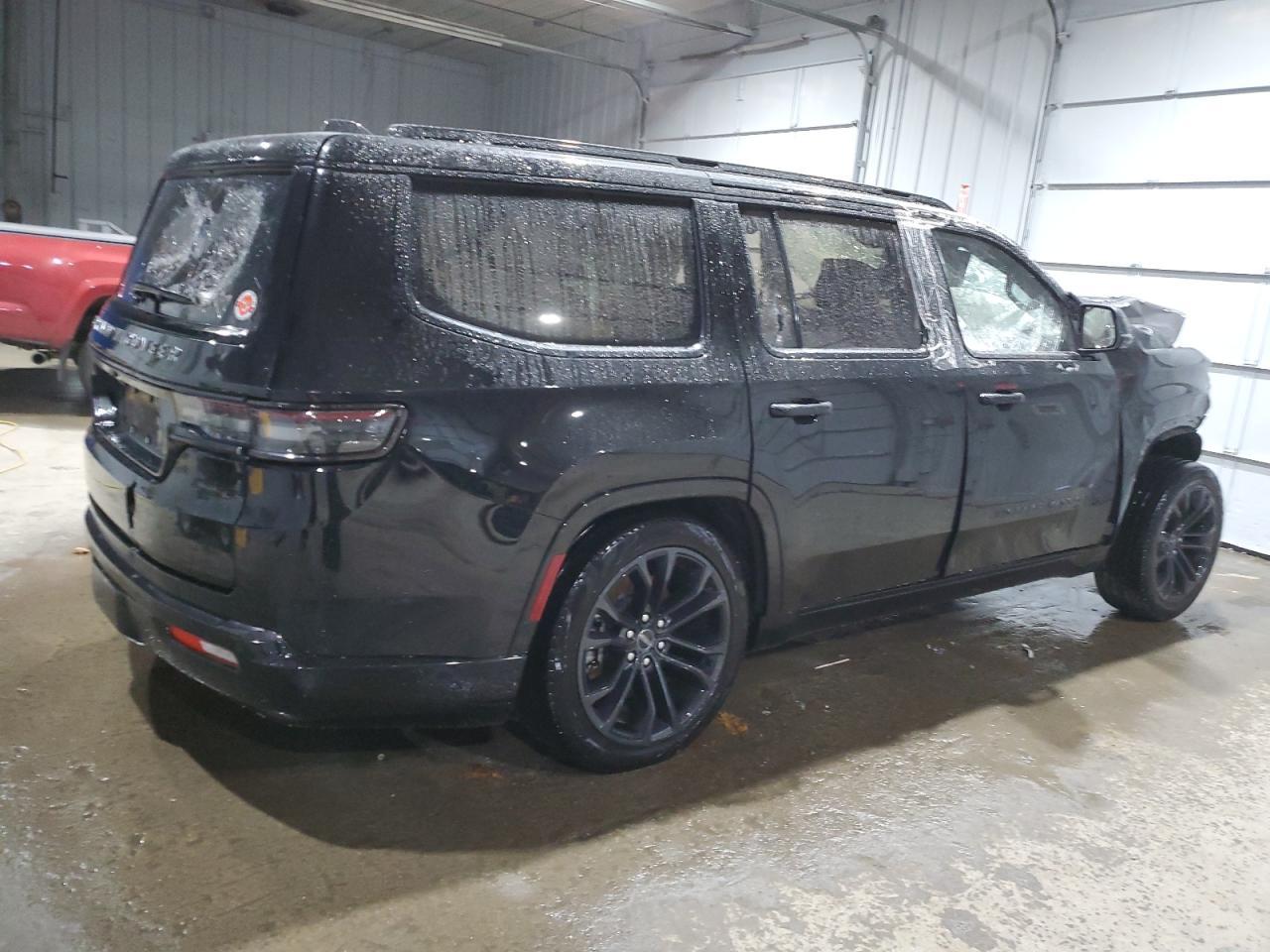 2023 Jeep Grand Wagoneer Series Iii - Image 3