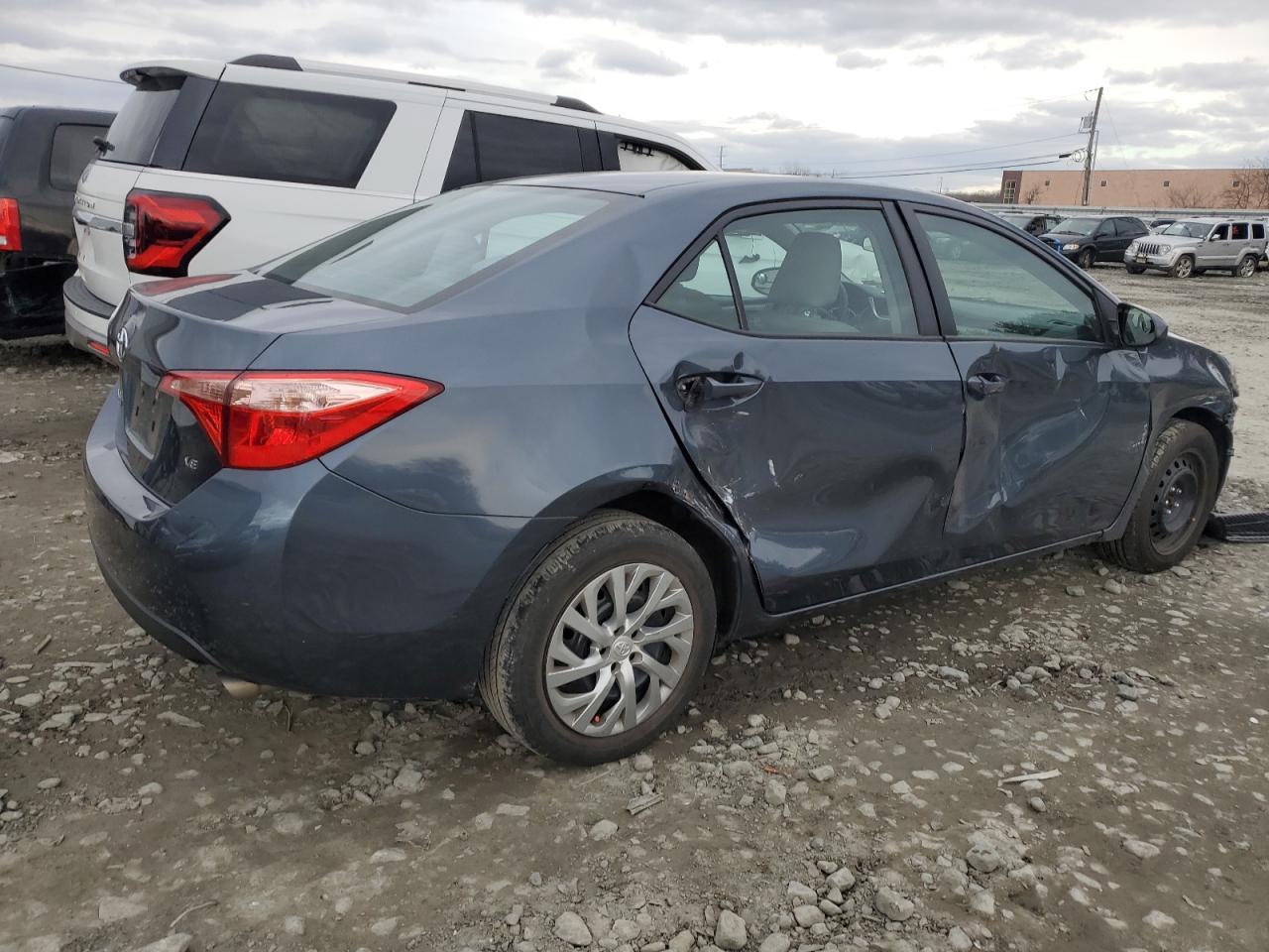 2019 Toyota Corolla L - Фото 3
