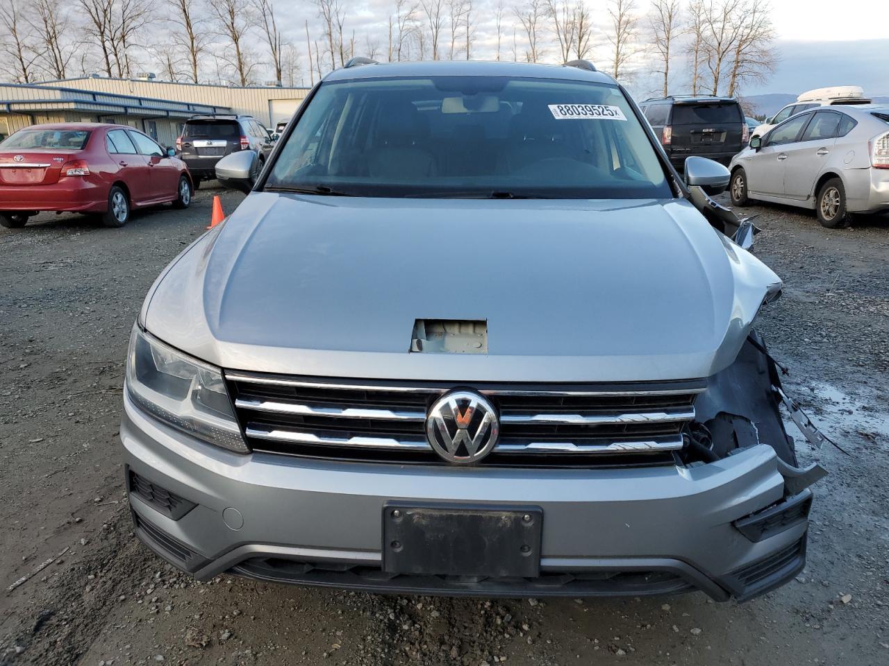 2021 Volkswagen Tiguan Se - Фото 5