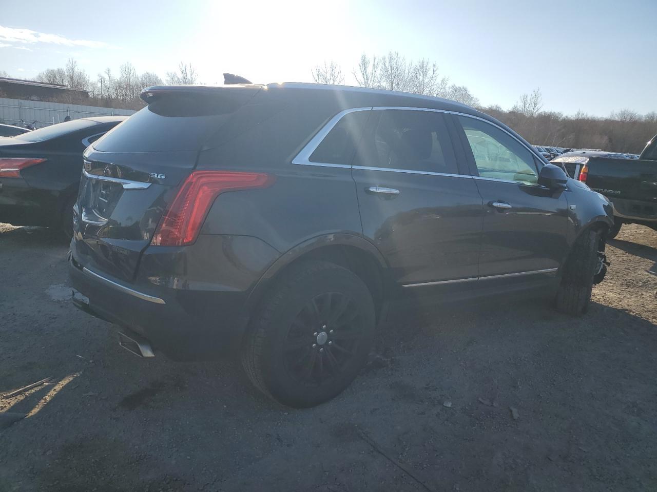 2017 Cadillac Xt5 Luxury - Фото 3
