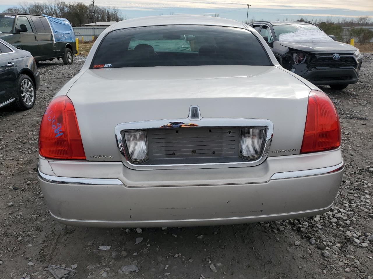 2006 Lincoln Town Car Signature Limited - Фото 6