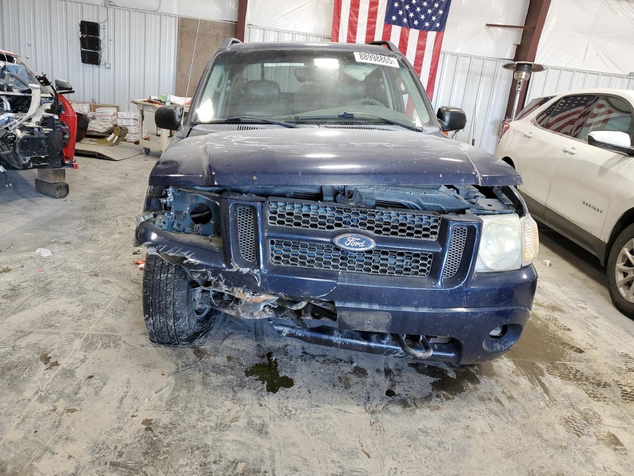 2004 Ford Explorer - Фото 5