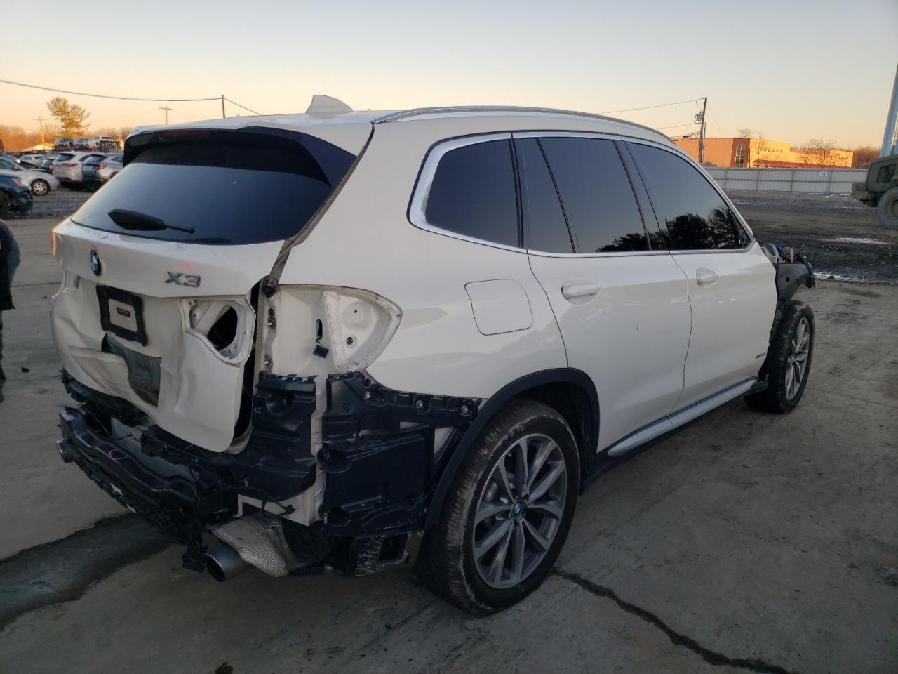 2018 BMW X3 xDrive30I - Image 3