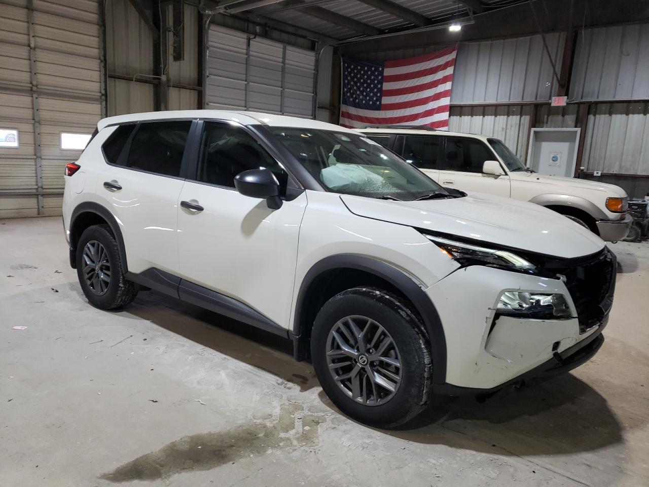 2021 Nissan Rogue S - Фото 4