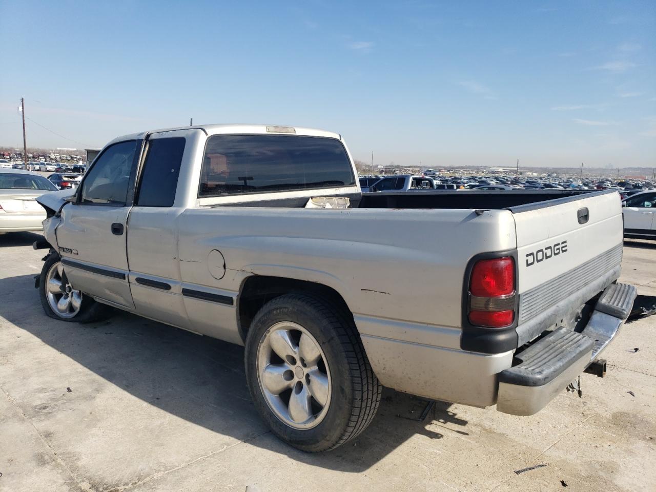 1999 Dodge Ram 1500 - Фото 2