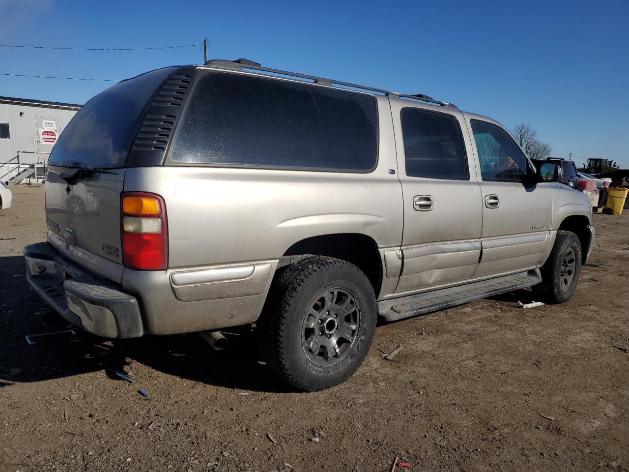 2001 GMC Yukon Xl K1500 - Image 3