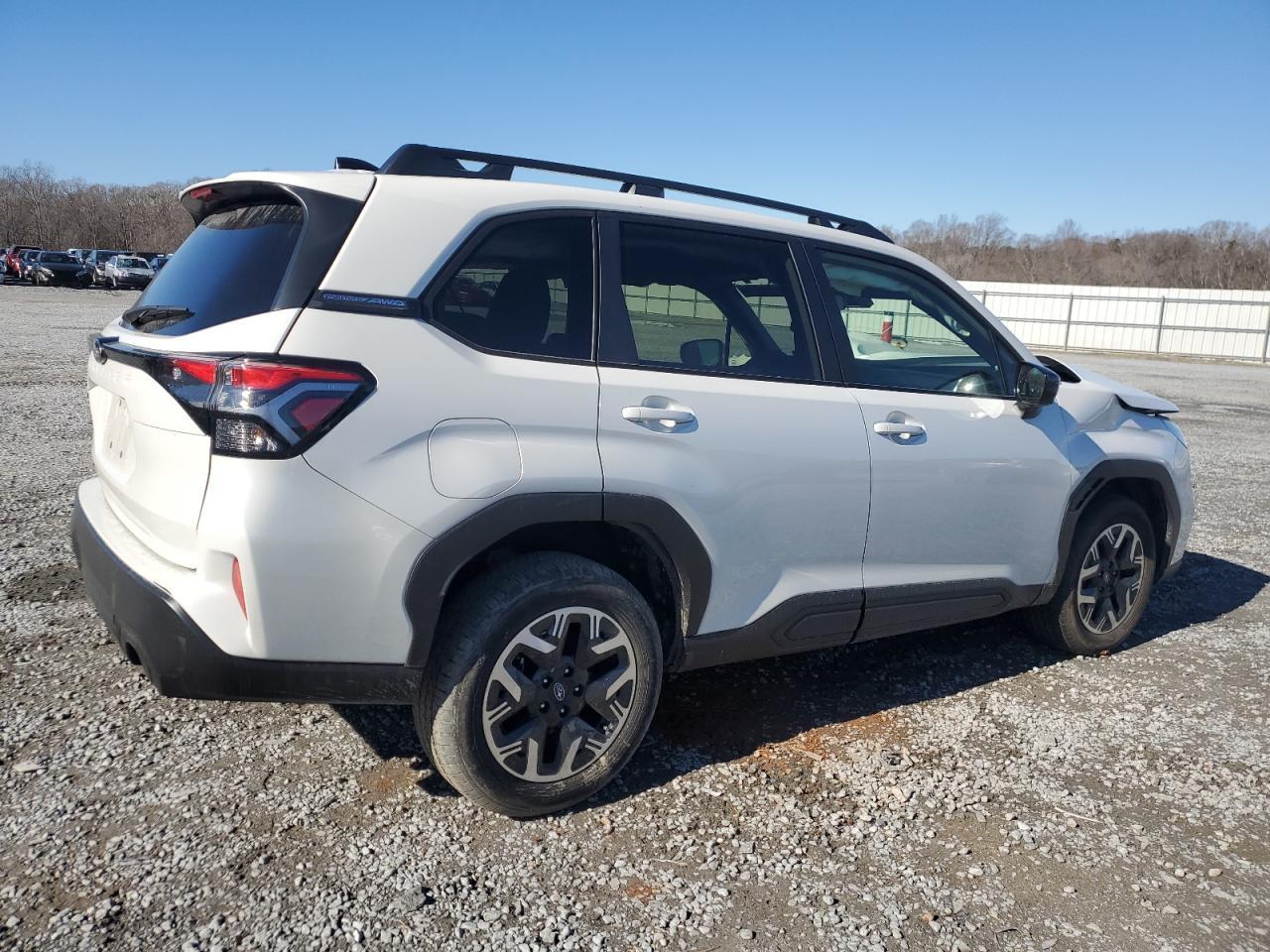 2025 Subaru Forester Premium - Фото 3