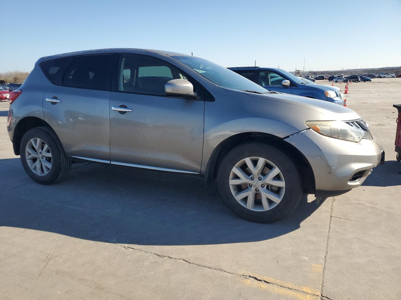 2011 Nissan Murano S - Image 4