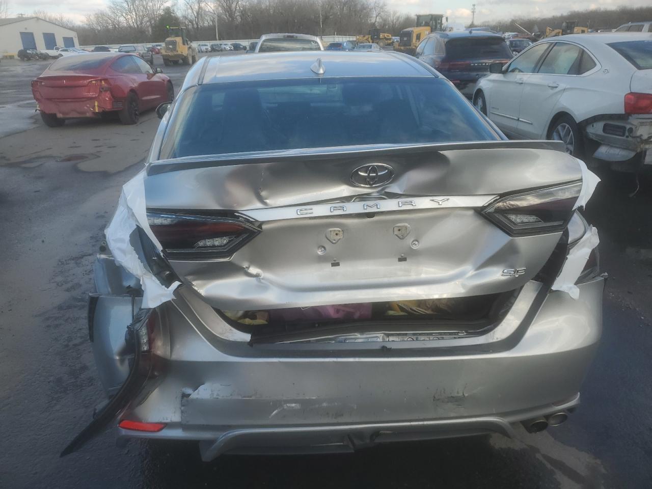 2021 Toyota Camry Se - Фото 6