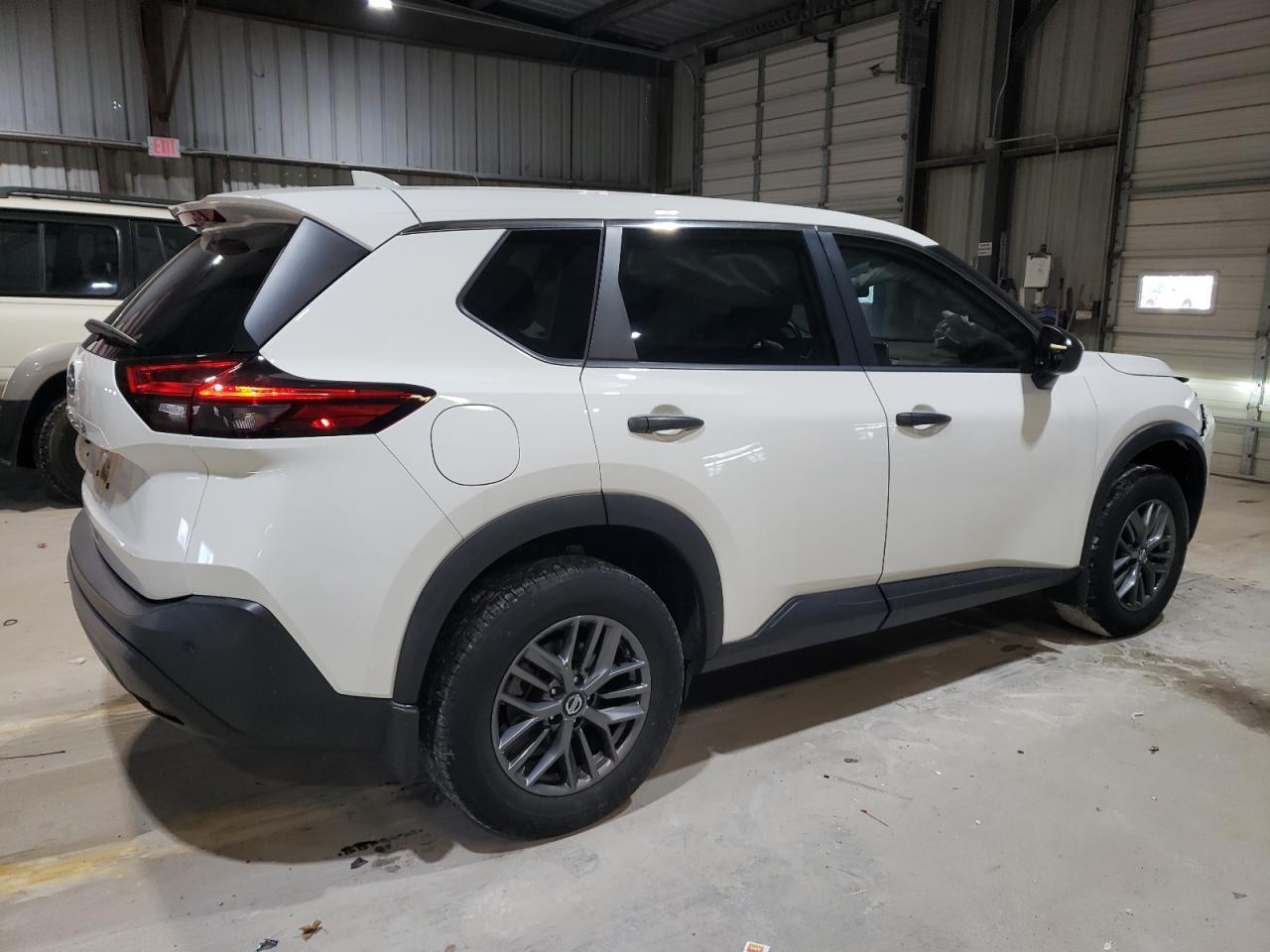 2021 Nissan Rogue S - Фото 3