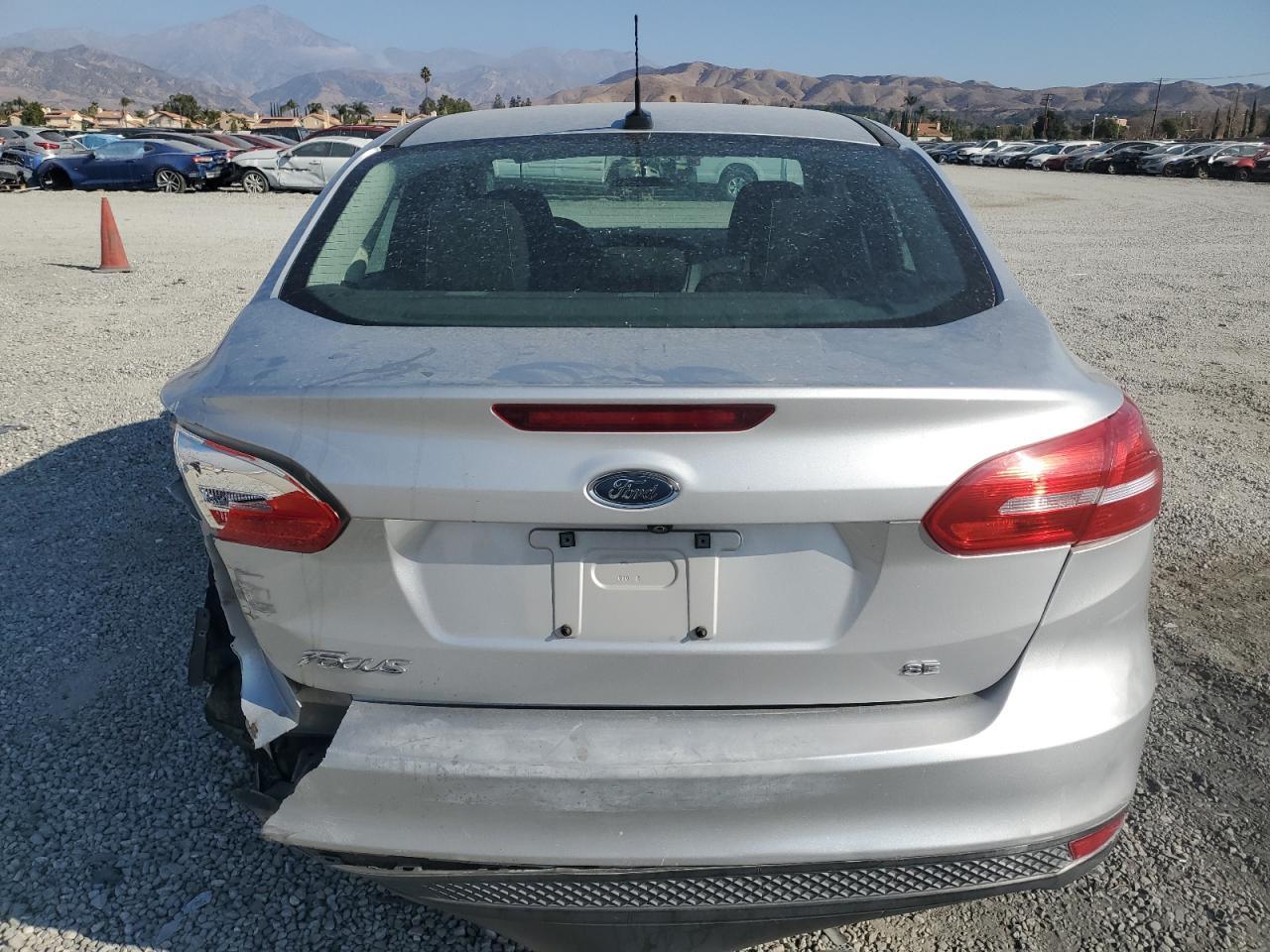 2016 Ford Focus Se - Фото 6