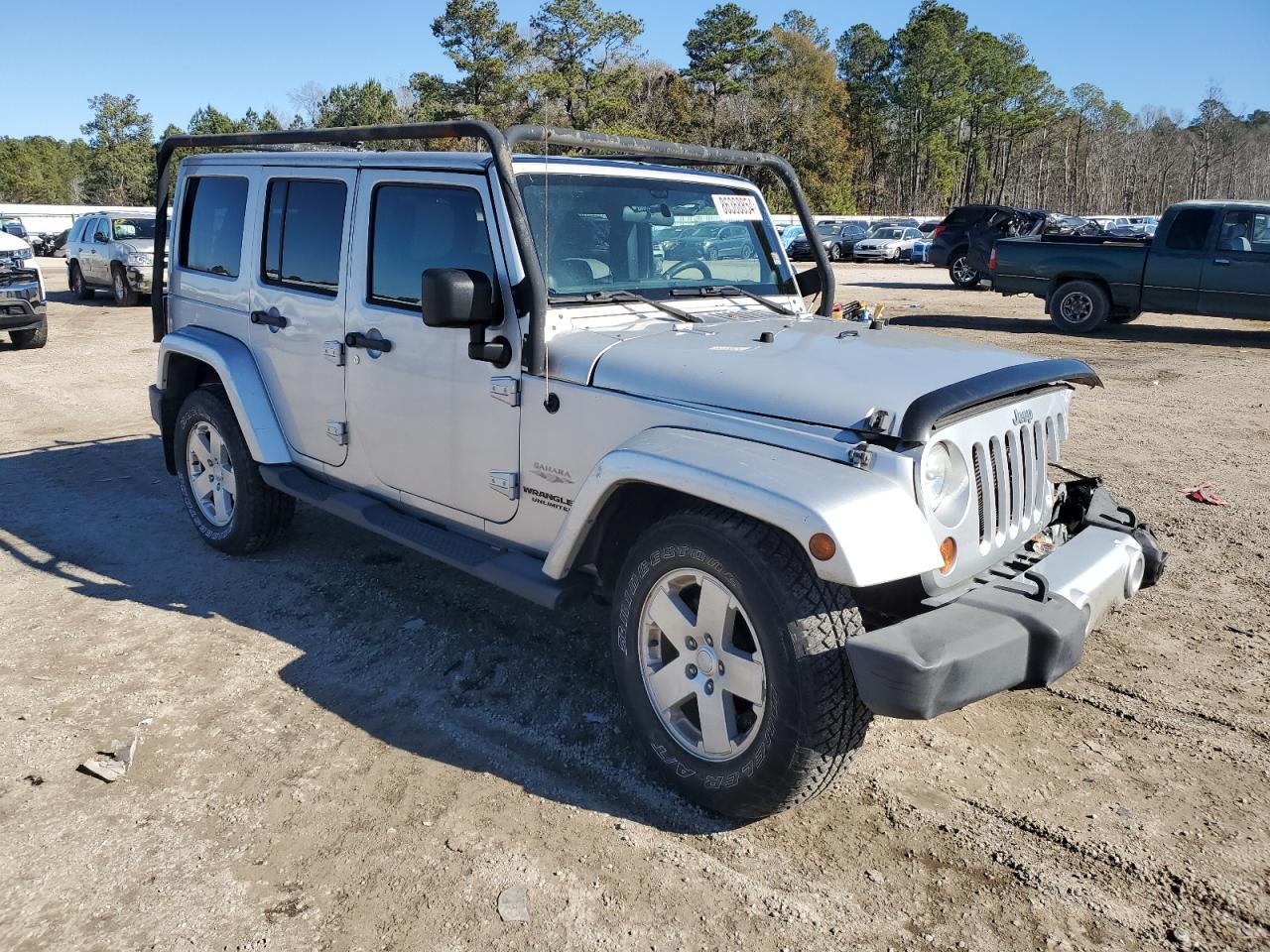 2012 Jeep Wrangler Unlimited Sahara - Image 4
