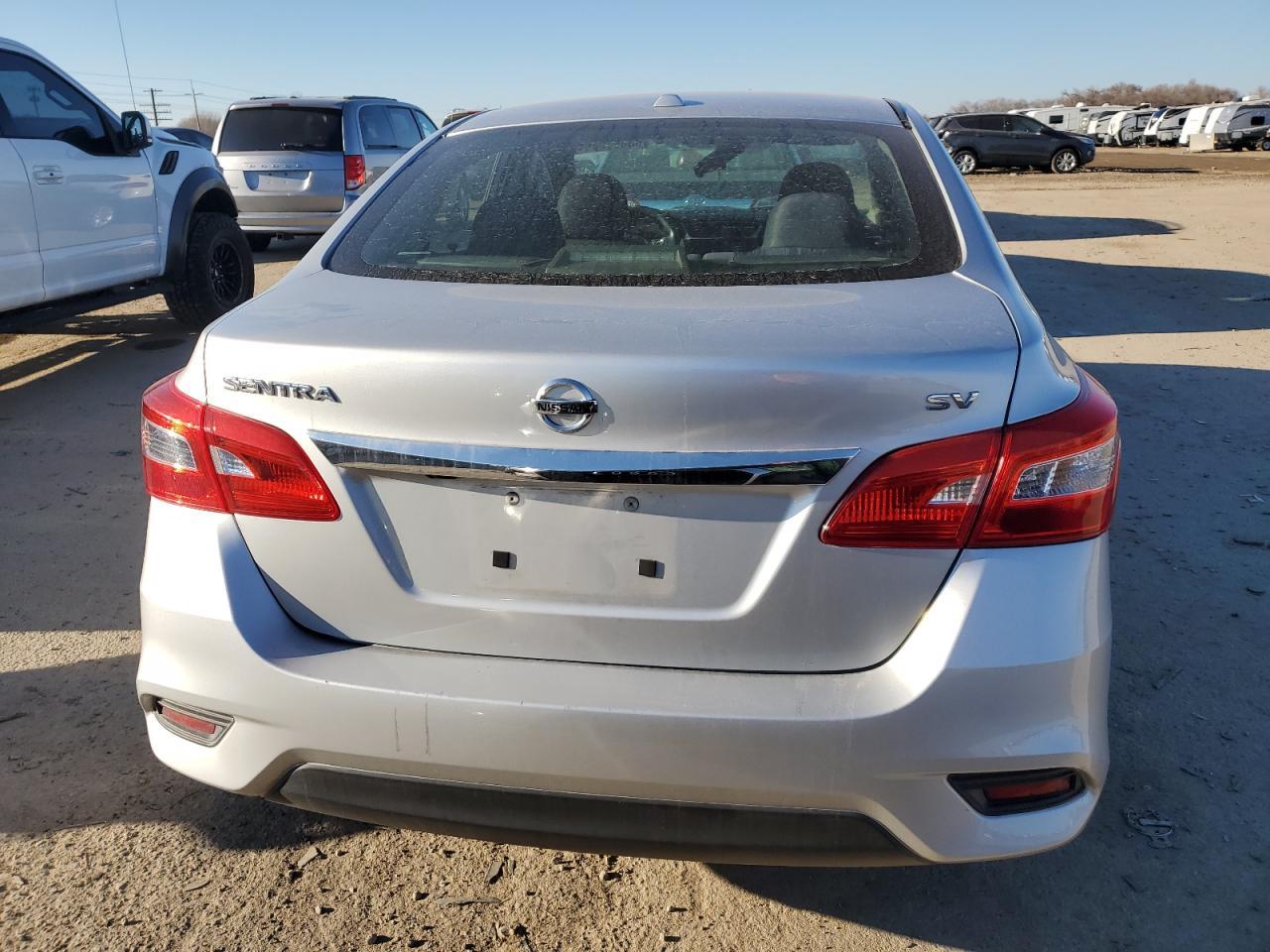 2017 Nissan Sentra S - Image 6