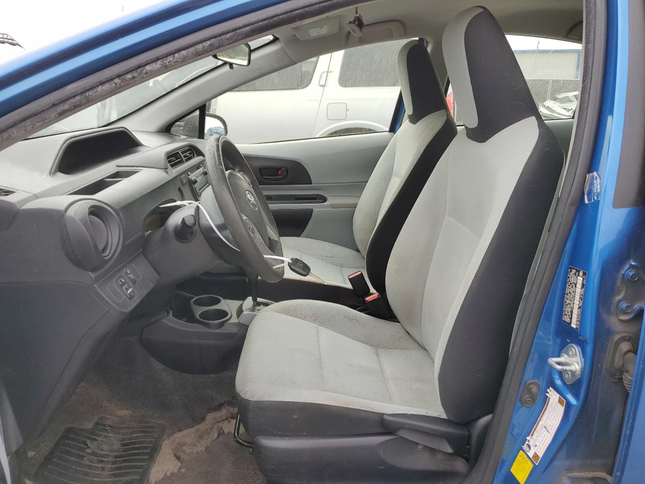 2013 Toyota Prius C - Image 7