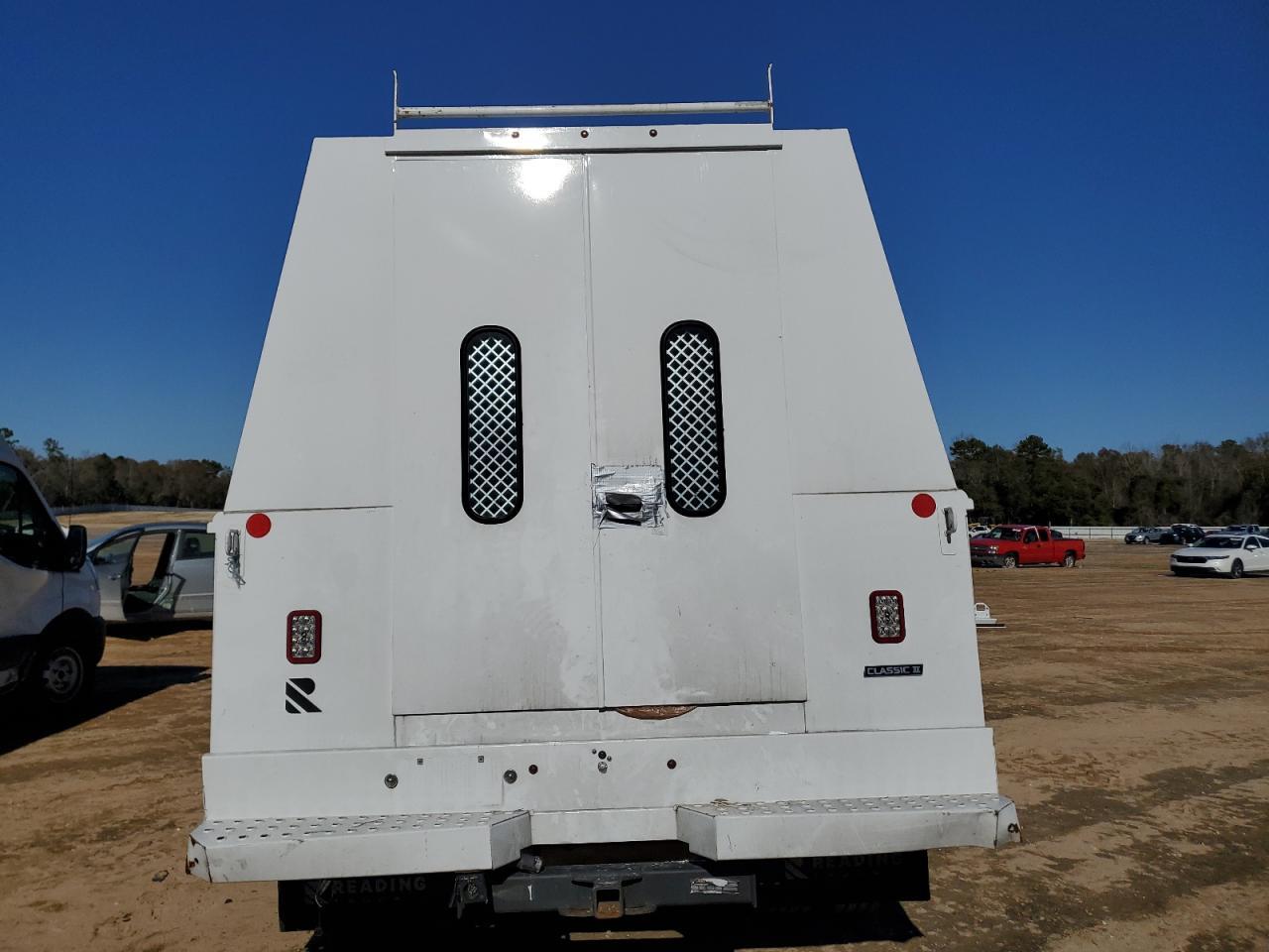 2022 Chevrolet Silverado K3500 - Фото 6