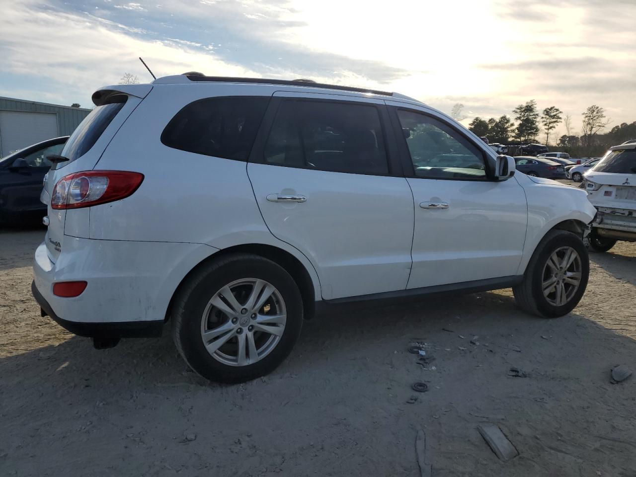 2011 Hyundai Santa Fe Limited - Image 3