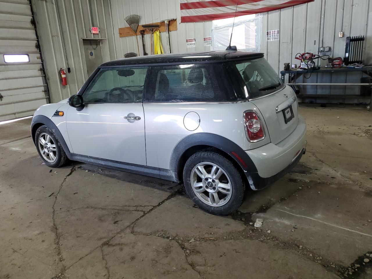2013 Mini Cooper - Image 2